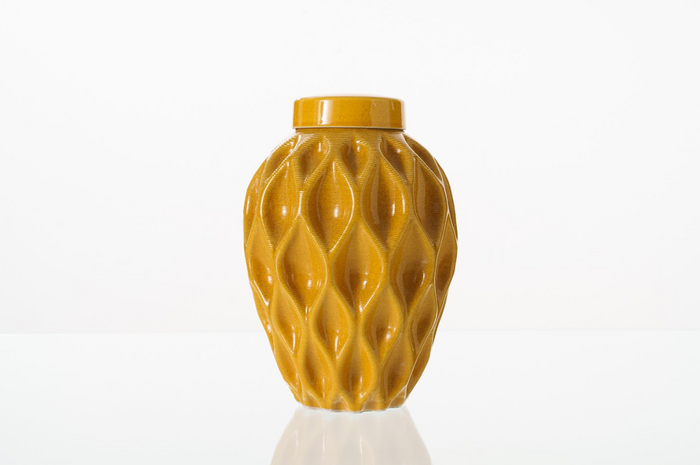 Golden Echo 3D printed ceramic urn with flowing diamond lattice pattern and lid